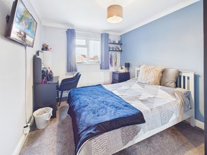 Bedroom- click for photo gallery